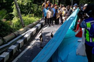 Jalan utama Pulau Pangkor retak, MB Perak arah tindakan segera diambil