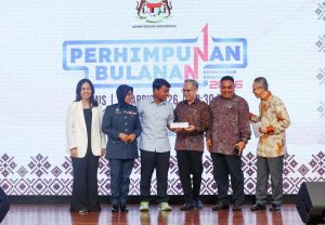 Fahmi, Zulkifli adakan perbincangan kenalpasti saluran sampaikan maklumat kepada jemaah haji