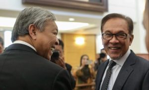 Biro Politik PH-UMNO bertemu malam ini runding hal PRN, kemelut MB N Sembilan