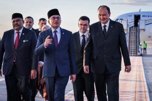 Anwar tiba di Turkmenistan untuk lawatan rasmi 2 hari