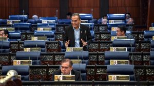 KKM komited pastikan kelangsungan operasi klinik swasta – Dzulkefly