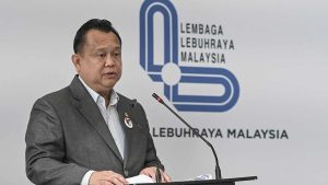 RM25.2 juta diperuntuk bagi pemasangan lampu solar LED di 32 lokasi berisiko lebuh raya – Alexander