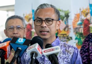MCMC sekat lebih 3 bilion SMS, 2.5 bilion panggilan scam – Fahmi Fadzil
