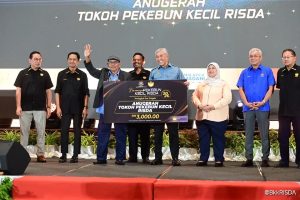 Inisiatif ‘anchor buyer’ RISDA bantu pekebun kecil raih hasil bermaruah