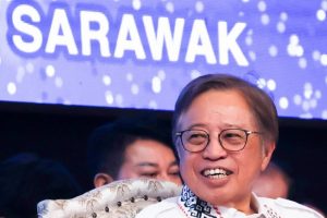 Abang Johari umum bonus 2 bulan untuk penjawat awam Sarawak