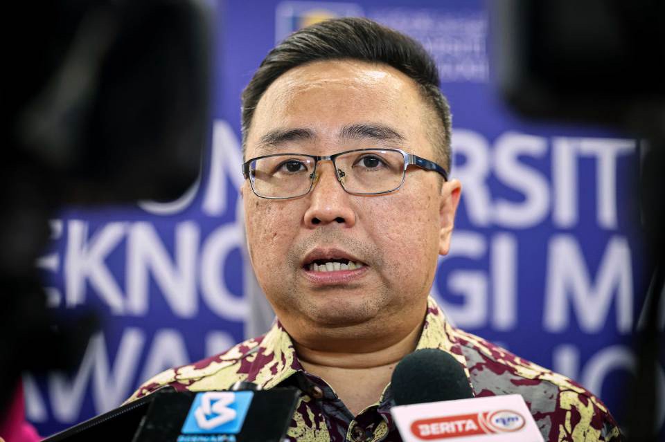 MOSTI mahu perluas advokasi nuklear ke sekolah rendah – Menteri