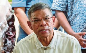 ‘KDN belum terima surat rasmi Lembaga Pengampunan benarkan Najib jadi tananan rumah’ – Saifuddin