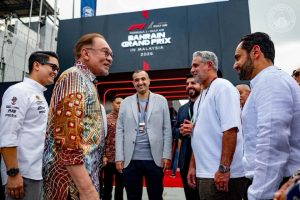 Anwar kongsi perkembangan persiapan F1 dengan Putera Mahkota Bahrain